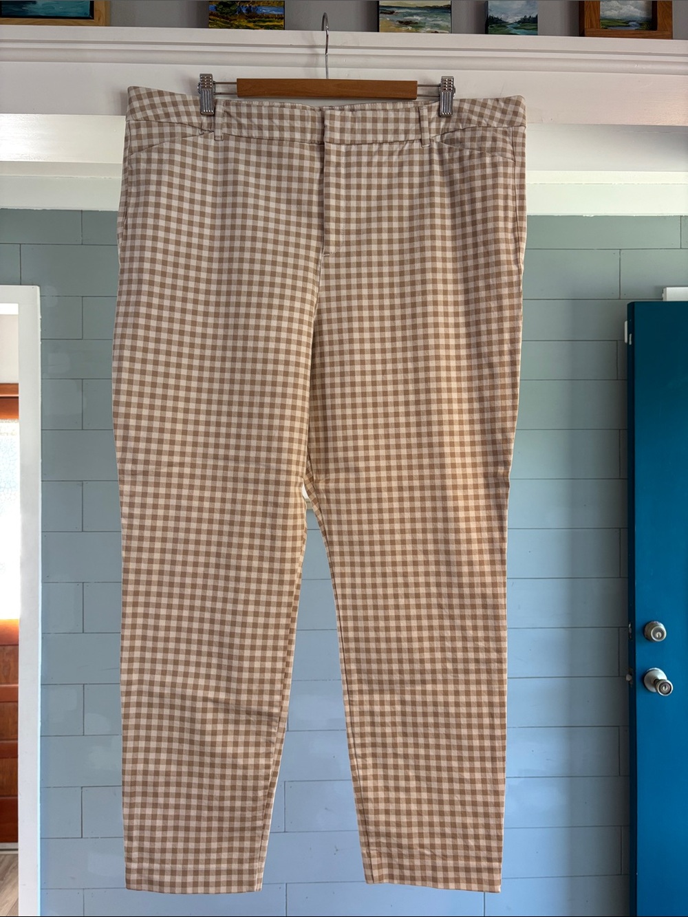 Old Navy Beige Gingham pixie high rise Pants